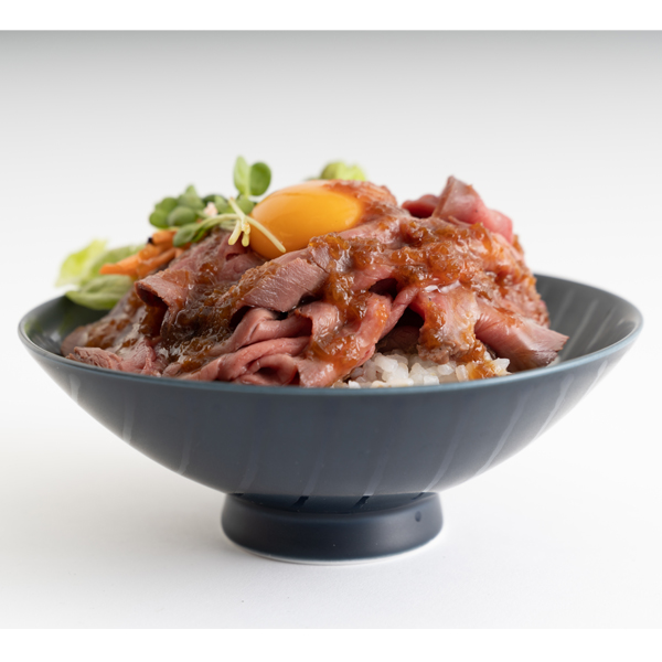 兵庫 神戸肉バル「バルティロ」 赤ワイン仕立てのローストビーフ(400g)